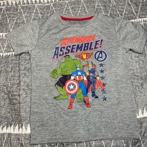 Marvel Avengers Assemble Kids T-Shirt Size 6-Grey T-Shirt